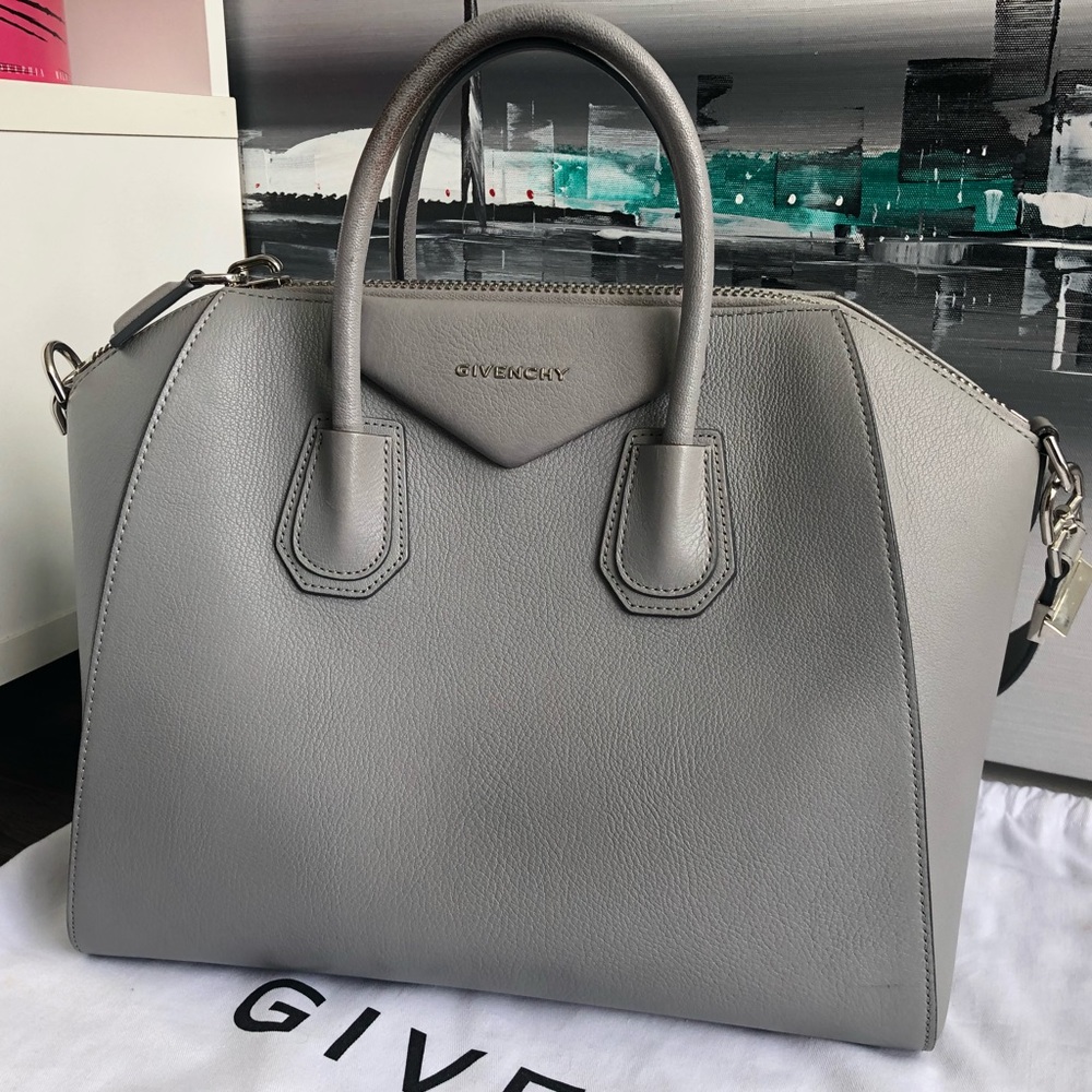 Givenchy Grey Medium Antigona Bag - Picture 2 of 15